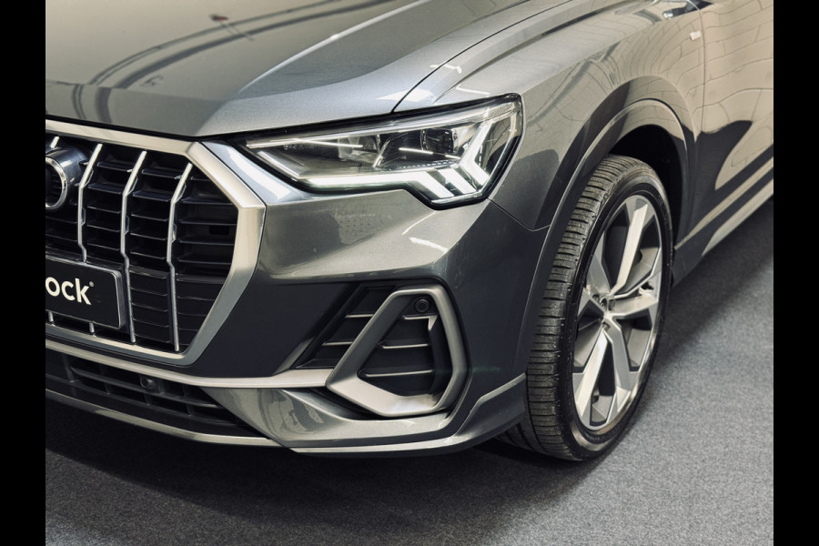 Audi Q3 35 TFSI S Line 2x | 20" | Panorama | 1e Eig. | Org.NL