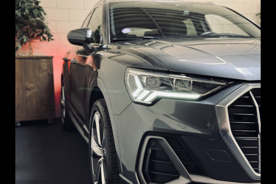 Audi Q3 35 TFSI S Line 2x | 20" | Panorama | 1e Eig. | Org.NL