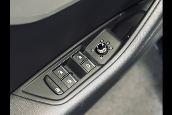 Audi A4 Avant 35 TFSI S edition S-Line | Panorama | Camera | Virtual