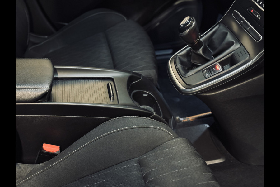 Renault Grand Scénic 1.3 TCe Limited 7p. | Trekhaak | NAP | CarPlay