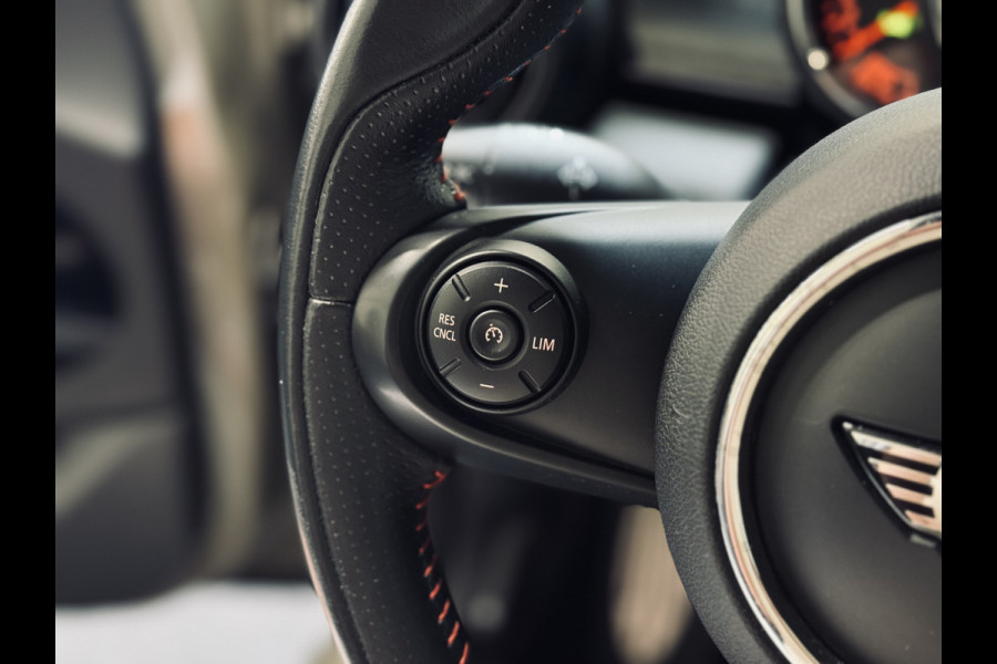 MINI 5-deurs 1.5 Cooper John Cooper Works | Panorama | harman/kardon | LED