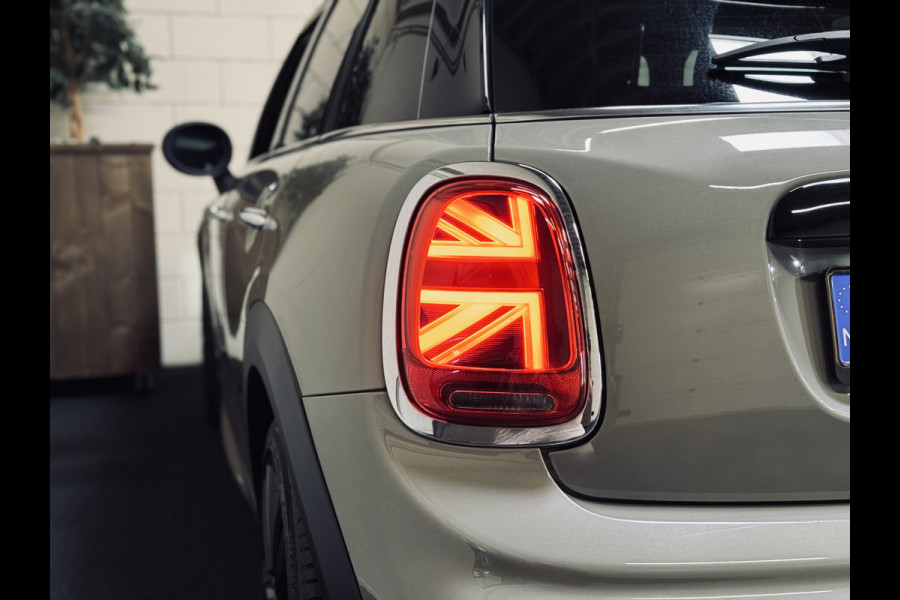 MINI 5-deurs 1.5 Cooper John Cooper Works | Panorama | harman/kardon | LED