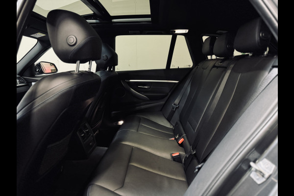 BMW 3 Serie Touring 318i M Sport Edition | 19" | Panorama | ShadowLine