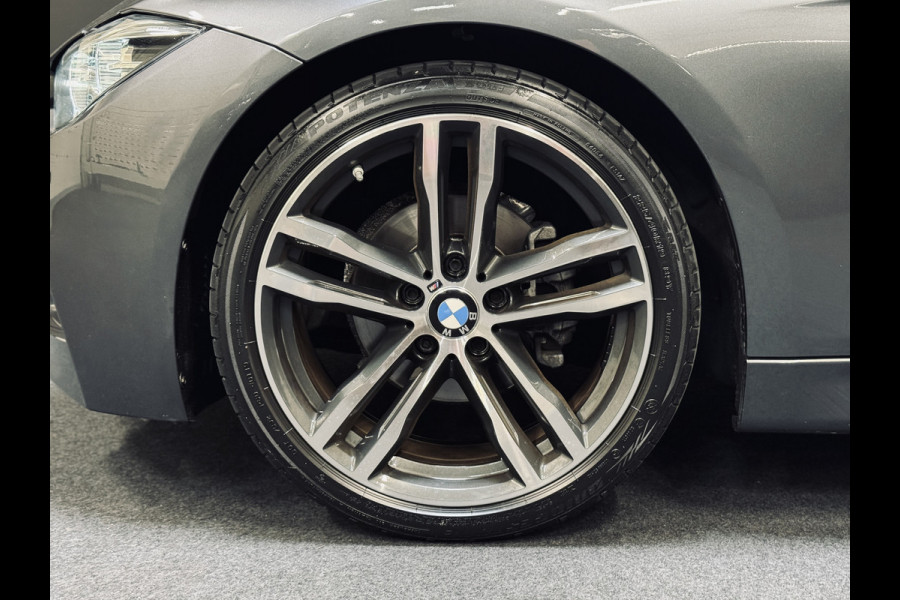 BMW 3 Serie Touring 318i M Sport Edition | 19" | Panorama | ShadowLine