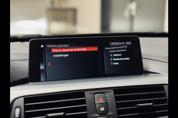 BMW 3 Serie Touring 318i M Sport Edition | 19" | Panorama | ShadowLine