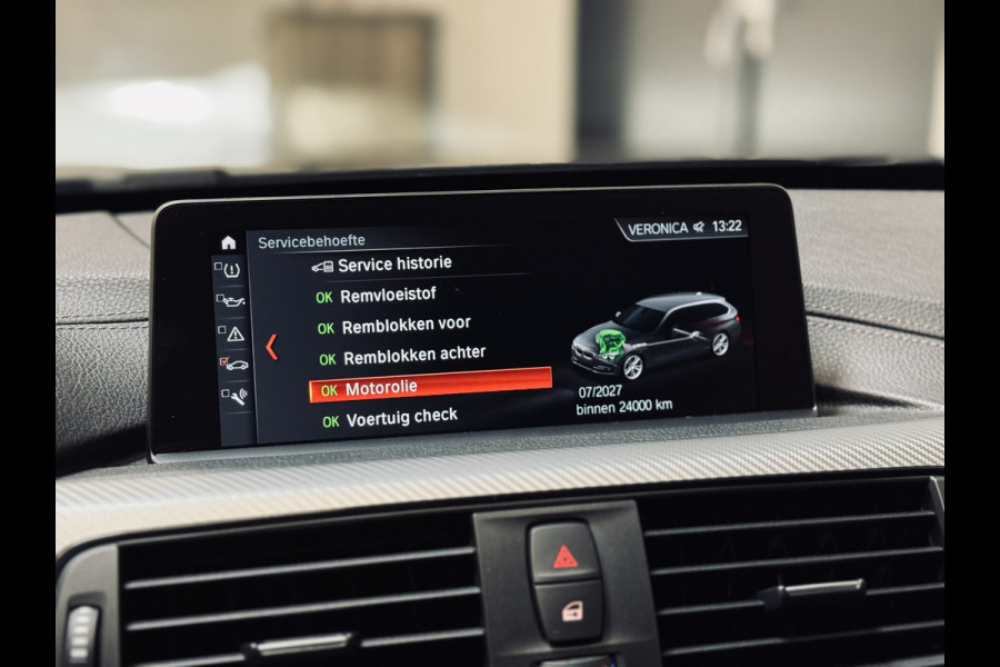 BMW 3 Serie Touring 318i M Sport Edition | 19" | Panorama | ShadowLine