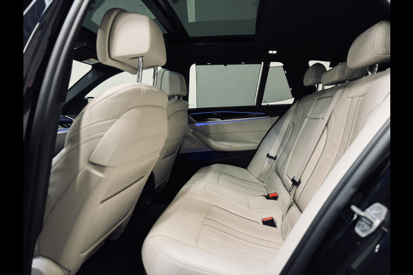BMW 5 Serie Touring 530i High Exe. M-Sport | Panorama | Comf.Stoel | CarPlay