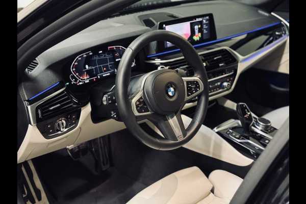 BMW 5 Serie Touring 530i High Exe. M-Sport | Panorama | Comf.Stoel | CarPlay