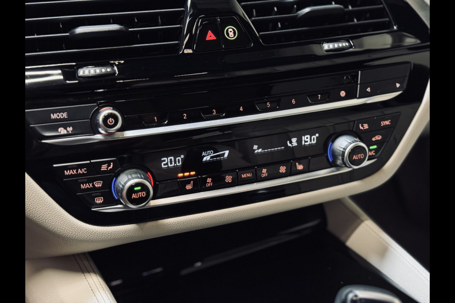 BMW 5 Serie Touring 530i High Exe. M-Sport | Panorama | Comf.Stoel | CarPlay