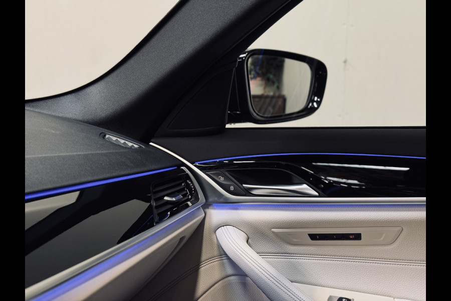 BMW 5 Serie Touring 530i High Exe. M-Sport | Panorama | Comf.Stoel | CarPlay