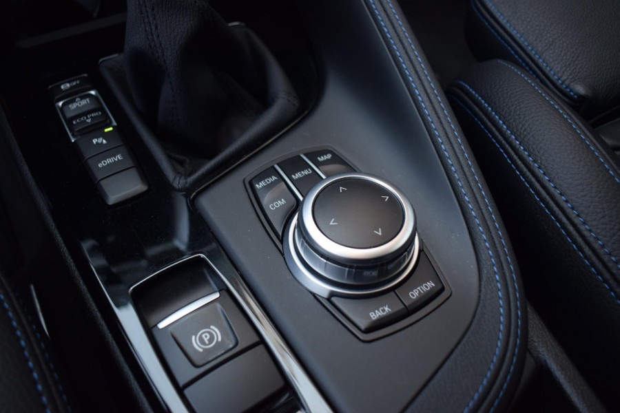 BMW X1 xDrive25e eDrive Edition | M-Sport | Trekhaak | Pano | CarPlay