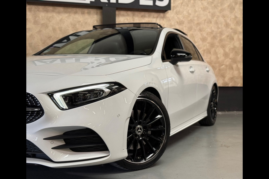 Mercedes-Benz A-Klasse 250 Premium Plus Amg | Pano | Trekhaak | Sfeerverlichting | Camera | Carplay | Stoelverwarming