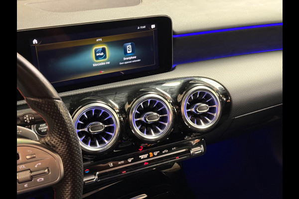 Mercedes-Benz A-Klasse 250 Premium Plus Amg | Pano | Trekhaak | Sfeerverlichting | Camera | Carplay | Stoelverwarming