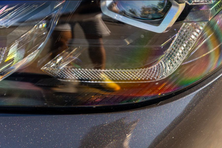 BMW iX3 High Executive 80 kWh Soh 99% I M Pakket I Panoramadak I Trekhaak I Harman Kardon I Adaptive Cruise I 360 Camera I Android