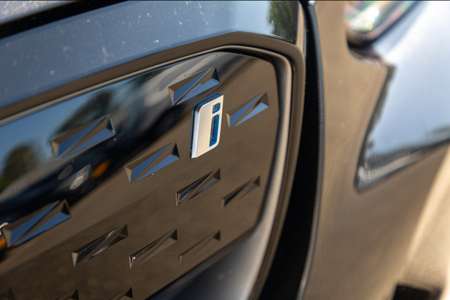BMW iX3 High Executive 80 kWh Soh 99% I M Pakket I Panoramadak I Trekhaak I Harman Kardon I Adaptive Cruise I 360 Camera I Android