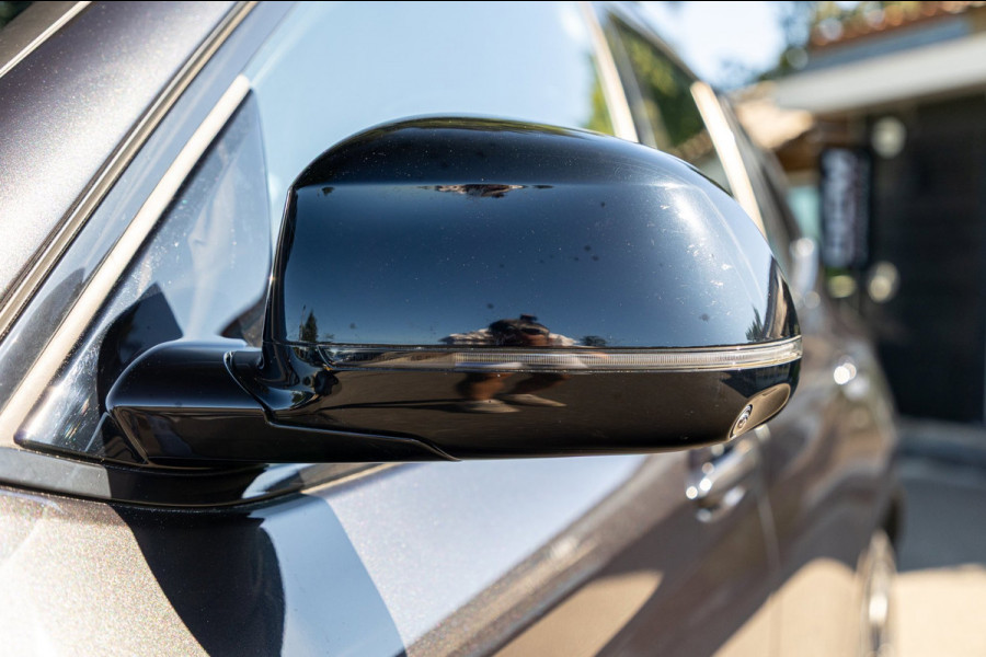 BMW iX3 High Executive 80 kWh Soh 99% I M Pakket I Panoramadak I Trekhaak I Harman Kardon I Adaptive Cruise I 360 Camera I Android