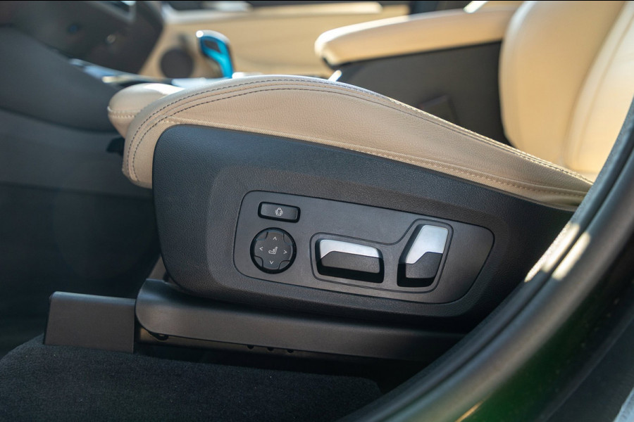 BMW iX3 High Executive 80 kWh Soh 99% I M Pakket I Panoramadak I Trekhaak I Harman Kardon I Adaptive Cruise I 360 Camera I Android