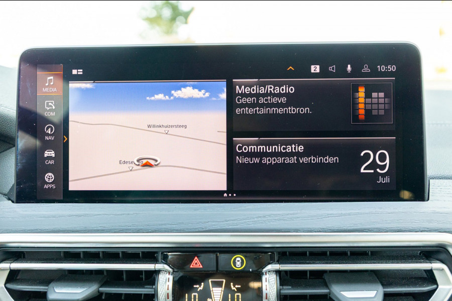BMW iX3 High Executive 80 kWh Soh 99% I M Pakket I Panoramadak I Trekhaak I Harman Kardon I Adaptive Cruise I 360 Camera I Android