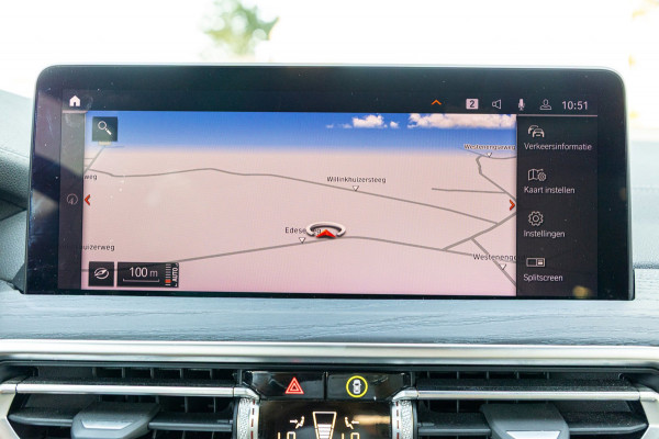 BMW iX3 High Executive 80 kWh Soh 99% I M Pakket I Panoramadak I Trekhaak I Harman Kardon I Adaptive Cruise I 360 Camera I Android