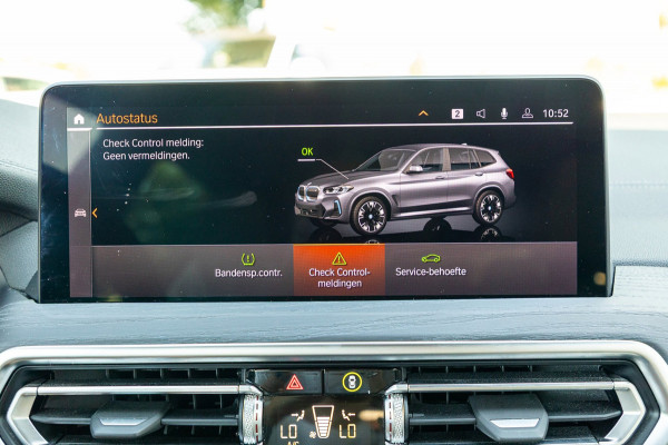 BMW iX3 High Executive 80 kWh Soh 99% I M Pakket I Panoramadak I Trekhaak I Harman Kardon I Adaptive Cruise I 360 Camera I Android