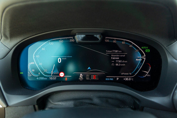 BMW iX3 High Executive 80 kWh Soh 99% I M Pakket I Panoramadak I Trekhaak I Harman Kardon I Adaptive Cruise I 360 Camera I Android