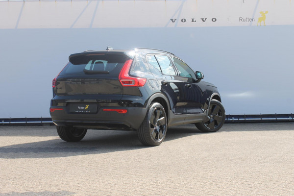 Volvo XC40 2.0 177PK Automaat Plus Black Edition Google infotainment / 20" lichtmetalen velgen / Getinte ramen vanaf de B-stijl / Verwarmbare zitplaatsen voor / Harman Kardon Audio installatie