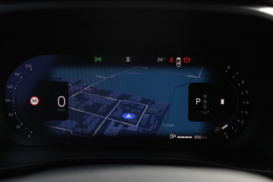 Volvo XC40 2.0 177PK Automaat Plus Black Edition Google infotainment / 20" lichtmetalen velgen / Getinte ramen vanaf de B-stijl / Verwarmbare zitplaatsen voor / Harman Kardon Audio installatie