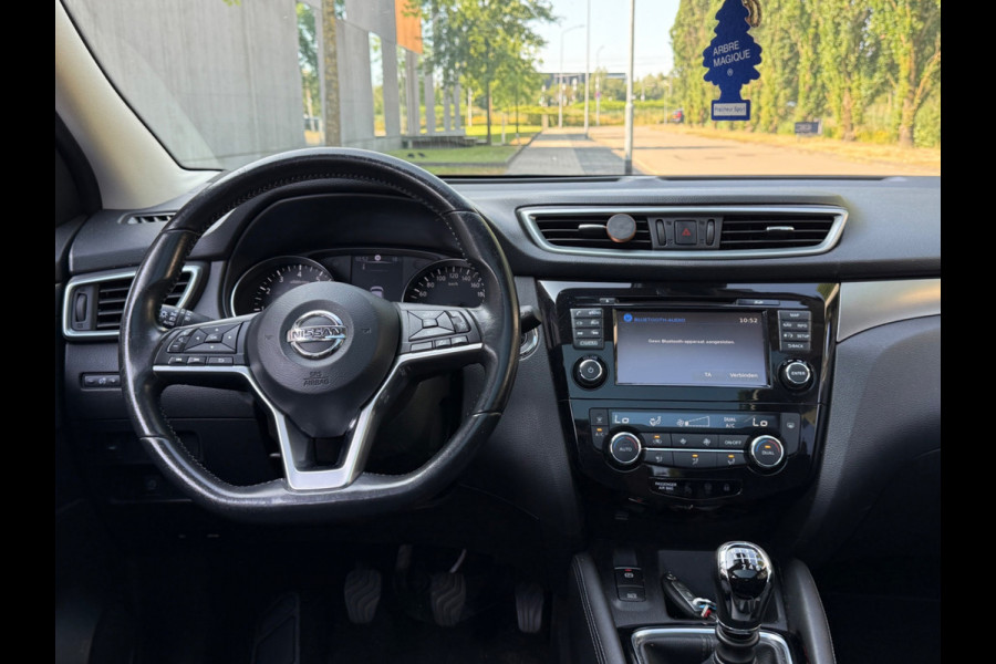 Nissan QASHQAI 1.2 N-Connecta (PANORAMADAK, DIRECTE INRUIL VERKOOP, NAVIGATIE, MULTIMEDIA, ONDERHOUD AANWEZIG)