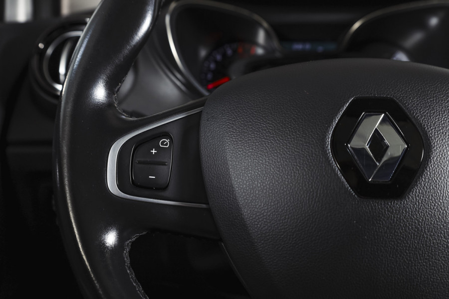 Renault Captur 1.3 TCe 150 PK Version S - Automaat | Pano | Trekhaak | Cruise | PDC | Camera | NAV+Android Auto | ECC | LM 17" |