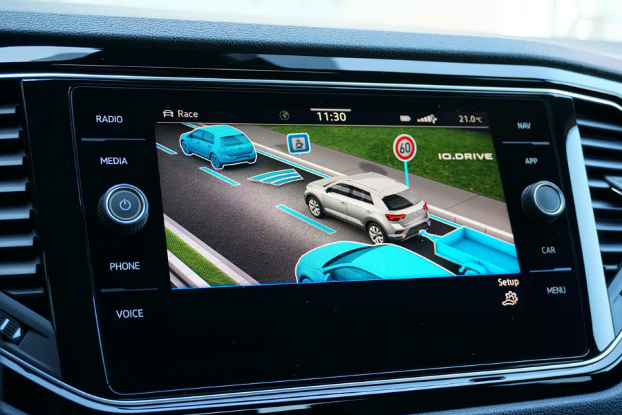 Volkswagen T-Roc 2.0 TSI 4Motion R *dealer onderhouden* + AKRAPOVIC / DCC / CAMERA / BEATS / ACC