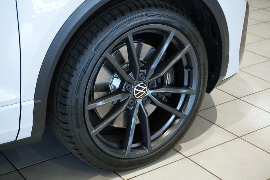 Volkswagen T-Roc 2.0 TSI 4Motion R *dealer onderhouden* + AKRAPOVIC / DCC / CAMERA / BEATS / ACC