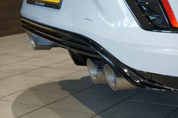 Volkswagen T-Roc 2.0 TSI 4Motion R *dealer onderhouden* + AKRAPOVIC / DCC / CAMERA / BEATS / ACC