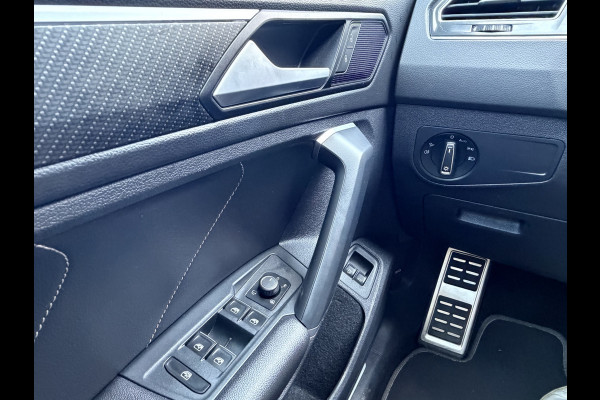 Volkswagen Tiguan 1.4 TSI eHybrid R-Line PHEV Pano Elek.Trekhaak Adap.Cruise Camera Led Orig.NL!