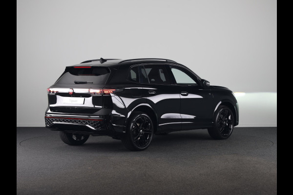 Volkswagen Tiguan R-Line Edition 1.5 eHybrid 150 kW / 204 PK SUV 6 v Head-Up Display | Panoramadak | Stoelverwarming