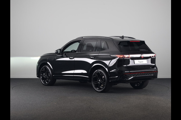 Volkswagen Tiguan R-Line Edition 1.5 eHybrid 150 kW / 204 PK SUV 6 v Head-Up Display | Panoramadak | Stoelverwarming