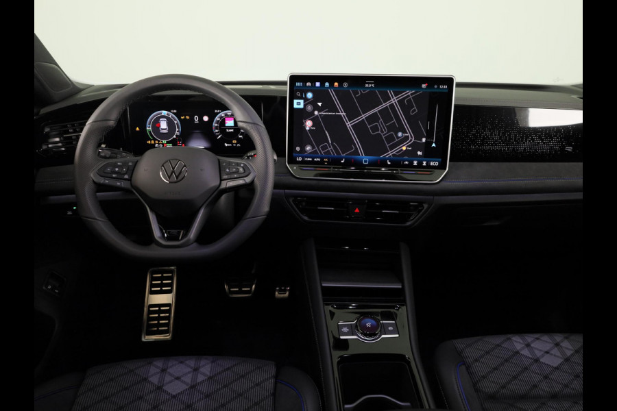 Volkswagen Tiguan R-Line Edition 1.5 eHybrid 150 kW / 204 PK SUV 6 v Head-Up Display | Panoramadak | Stoelverwarming