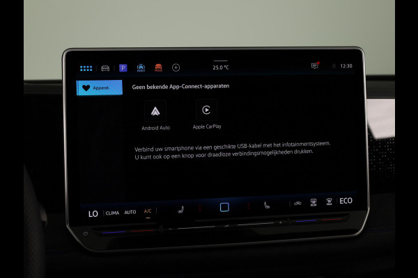 Volkswagen Tiguan R-Line Edition 1.5 eHybrid 150 kW / 204 PK SUV 6 v Head-Up Display | Panoramadak | Stoelverwarming