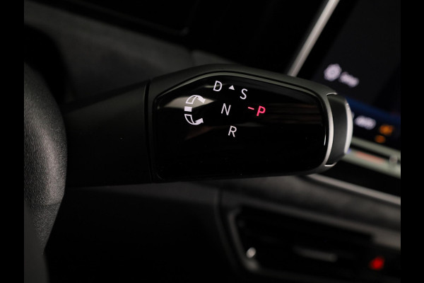 Volkswagen Tiguan R-Line Edition 1.5 eHybrid 150 kW / 204 PK SUV 6 v Head-Up Display | Panoramadak | Stoelverwarming