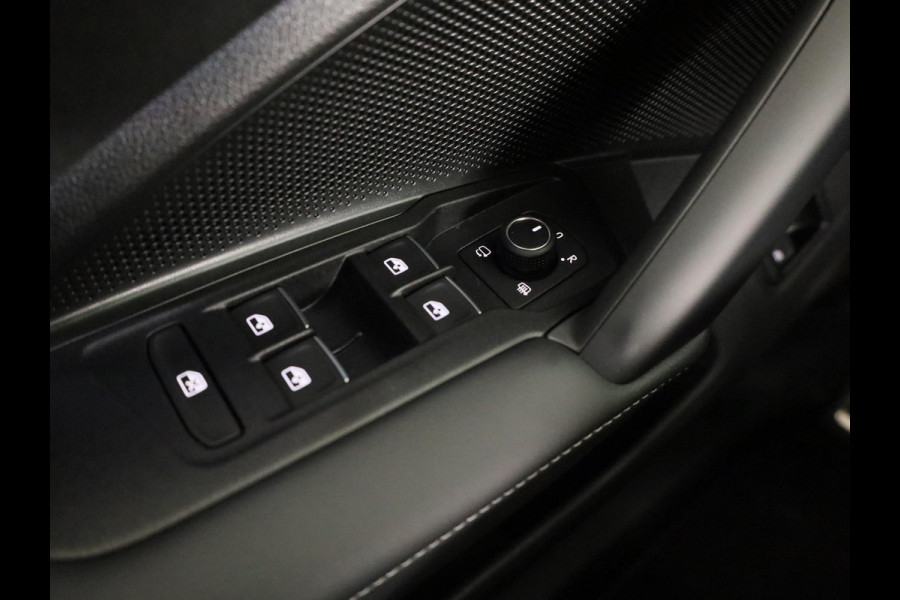 Volkswagen Tiguan R-Line Edition 1.5 eHybrid 150 kW / 204 PK SUV 6 v Head-Up Display | Panoramadak | Stoelverwarming