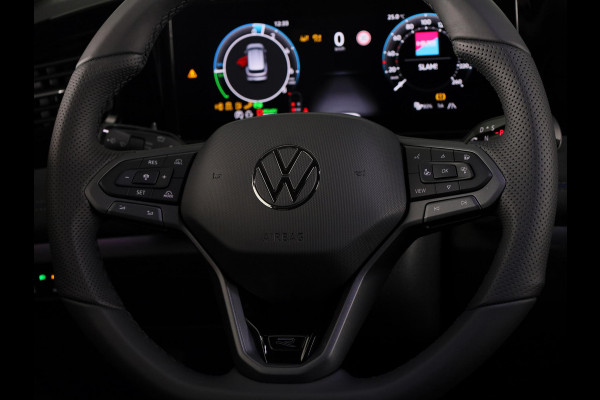 Volkswagen Tiguan R-Line Edition 1.5 eHybrid 150 kW / 204 PK SUV 6 v Head-Up Display | Panoramadak | Stoelverwarming