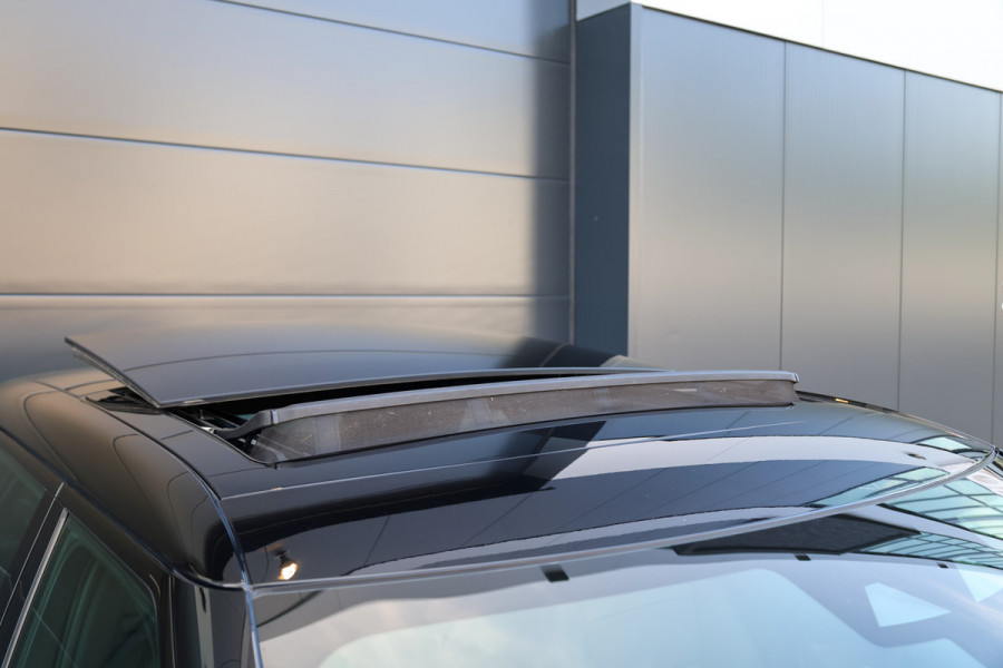 Land Rover Range Rover Evoque 1.5 P300e AWD R-Dynamic SE | PANO | CAMERA | CARPLAY | ACC | ELEK KOFFERKLEP | ELEK STOELEN |