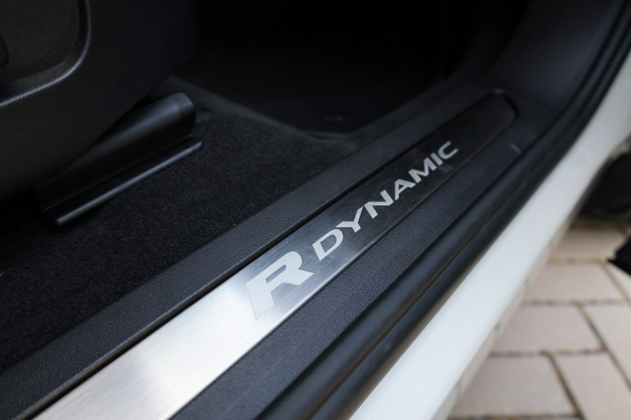 Land Rover Range Rover Evoque 1.5 P300e AWD R-Dynamic SE | PANO | CAMERA | CARPLAY | ACC | ELEK KOFFERKLEP | ELEK STOELEN |