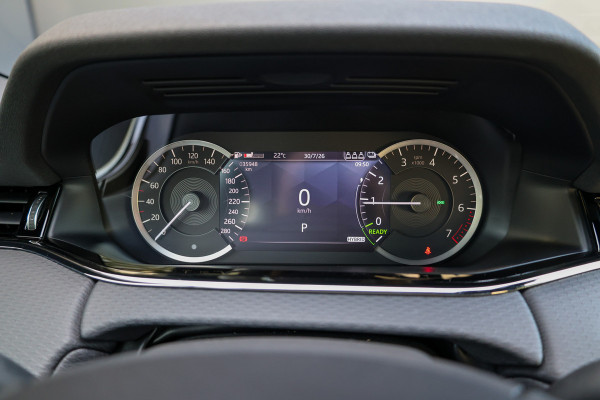 Land Rover Range Rover Evoque 1.5 P300e AWD R-Dynamic SE | PANO | CAMERA | CARPLAY | ACC | ELEK KOFFERKLEP | ELEK STOELEN |