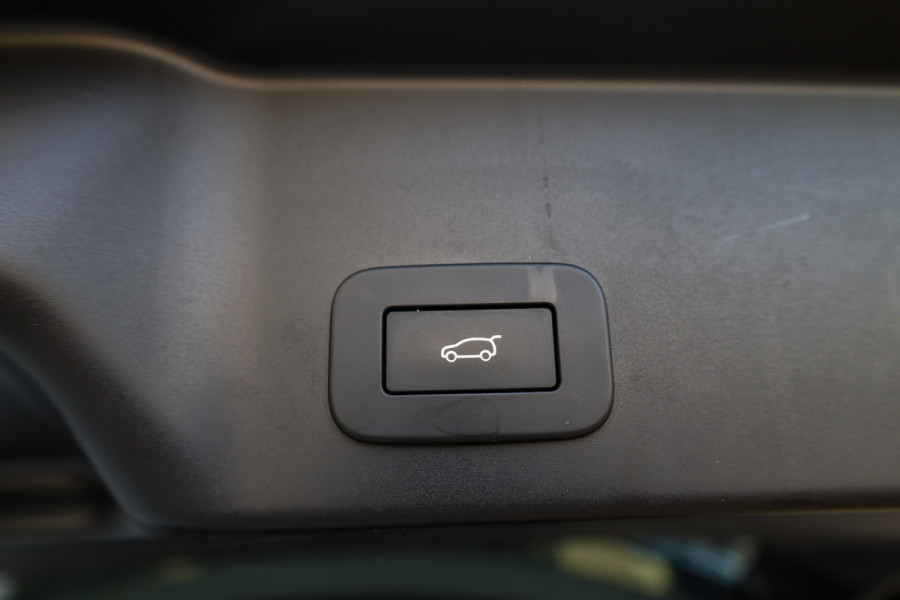 Land Rover Range Rover Evoque 1.5 P300e AWD R-Dynamic SE | PANO | CAMERA | CARPLAY | ACC | ELEK KOFFERKLEP | ELEK STOELEN |