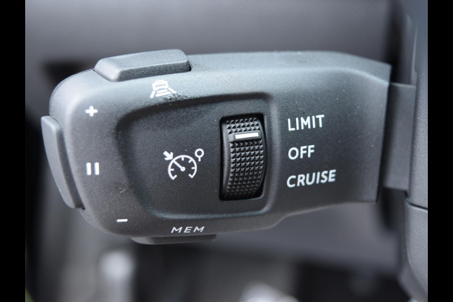Peugeot 208 1.2 Hybrid 145 e-DCS6 GT | 145 PK | Drive Assist Plus Pack | Navigation Pack | Vision Pack