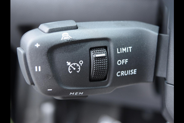 Peugeot 208 1.2 Hybrid 145 e-DCS6 GT | 145 PK | Drive Assist Plus Pack | Navigation Pack | Vision Pack
