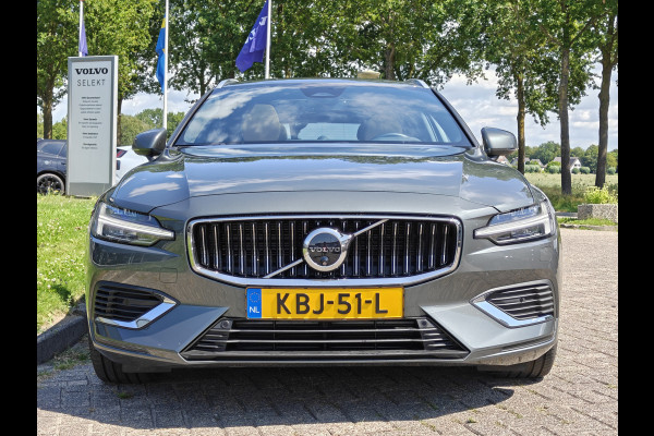 Volvo V60 T6 AWD 350PK Plug-in Hybrid Ultra Bright | Demo | BLIS | Stoelventilatie | Massage Stoelen | Panodak | 360 Camera | B&W |