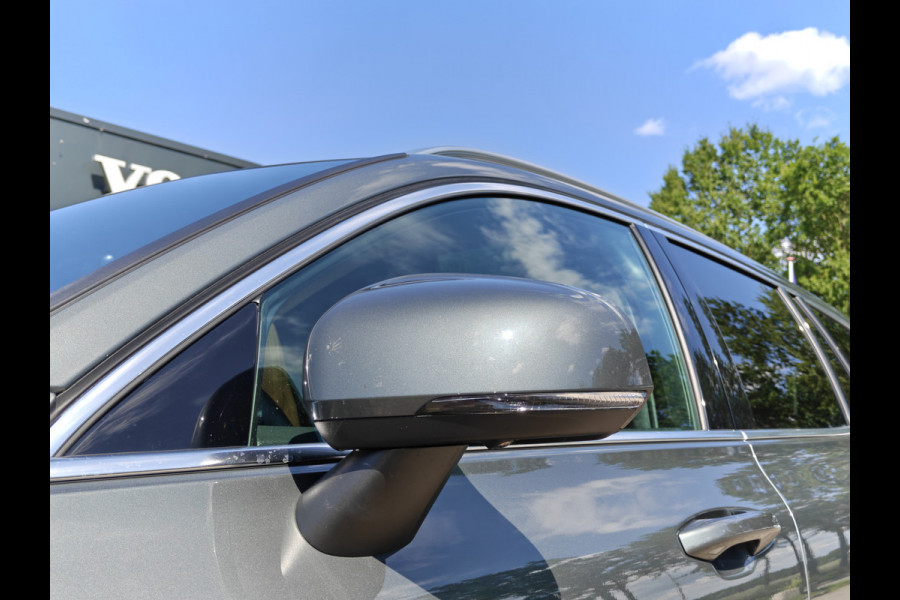 Volvo V60 T6 AWD 350PK Plug-in Hybrid Ultra Bright | Demo | BLIS | Stoelventilatie | Massage Stoelen | Panodak | 360 Camera | B&W |