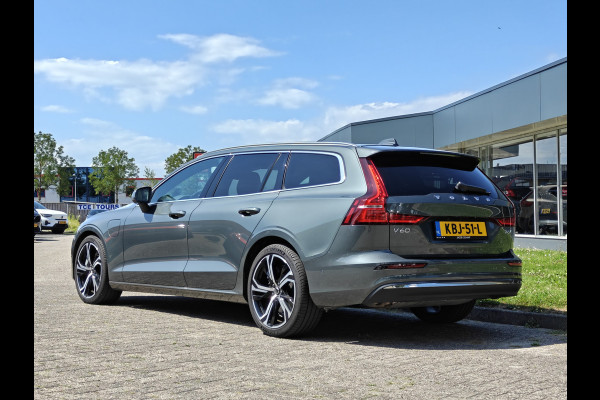 Volvo V60 T6 AWD 350PK Plug-in Hybrid Ultra Bright | Demo | BLIS | Stoelventilatie | Massage Stoelen | Panodak | 360 Camera | B&W |