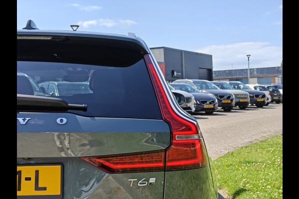 Volvo V60 T6 AWD 350PK Plug-in Hybrid Ultra Bright | Demo | BLIS | Stoelventilatie | Massage Stoelen | Panodak | 360 Camera | B&W |